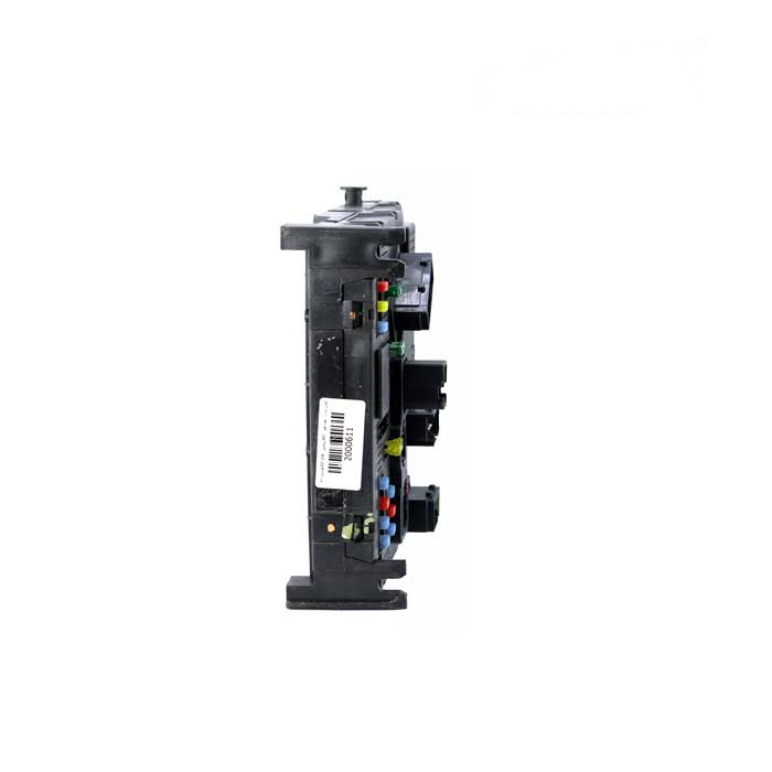 | عمده بازار آنلاین تعداد بالا <div dir="rtl" style="text-align: center"><strong>جعبه فیوز bsi 206 زیمنس فرانسه به صورت استوک بوده و از لحاظ سلامت کاملا تست شده و برای خودرو های 206 مناسب است.</strong></div> جعبه فیوز bsi 206 207 فرانسه