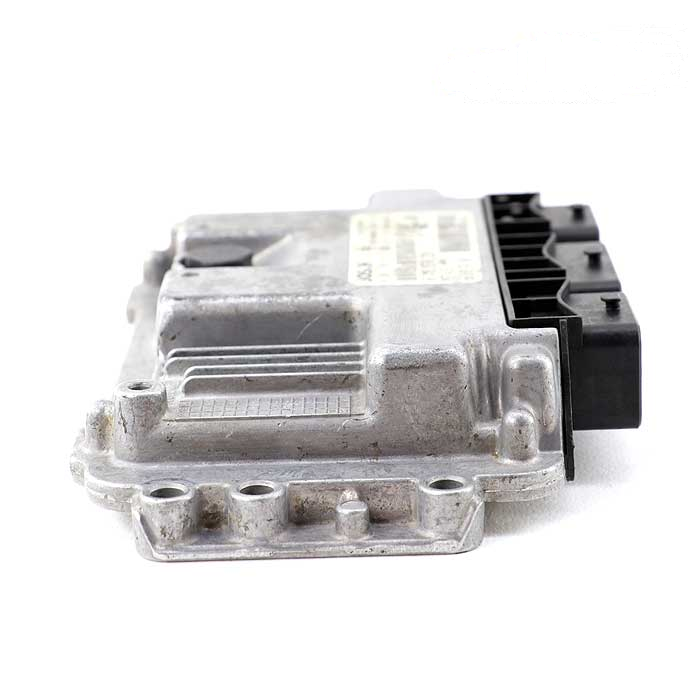 | عمده بازار آنلاین تعداد بالا <p style="text-align: center"><strong>کامپیوتر ECU پژو 207 بوش ME 745 به صورت استوک بوده و از لحاظ سلامت کاملا تست شده و برای خودرو های 207مناسب است.</strong></p> کامپیوتر ECU پژو 207 بوش ME 745