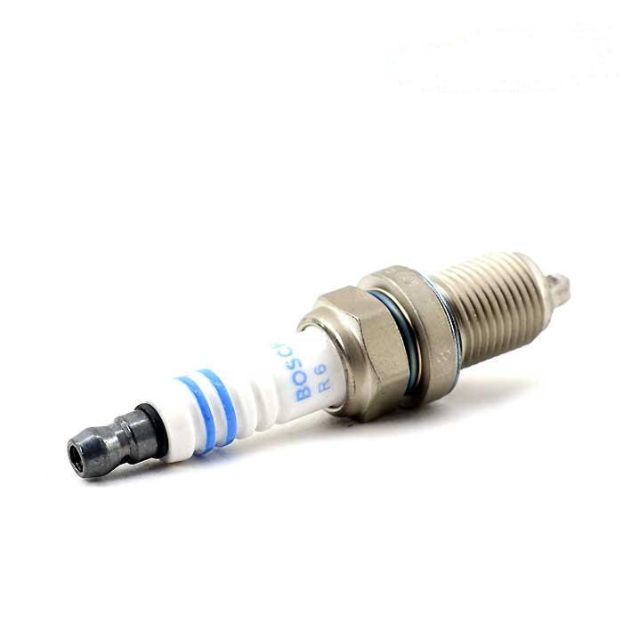 | عمده بازار آنلاین تعداد بالا <p style="text-align: center"><strong>شمع تک پلاتین بوش آلمان برای موتور XU7 به صورت نو و اورجینال بوده و مناسب است برای خودرو های پراید/ پژو 405/ پارس / 206.</strong></p>
<p>توجه داشته باشید که محصول موردنظر کاملا اورجینال بوده و در صورت مقایسه قیمت با دیگر فروشگاه ها، حتما از اورجینال بودن کالا اطمینان حاصل کنید.</p> شمع تک پلاتین بوش آلمان برای موتور XU7