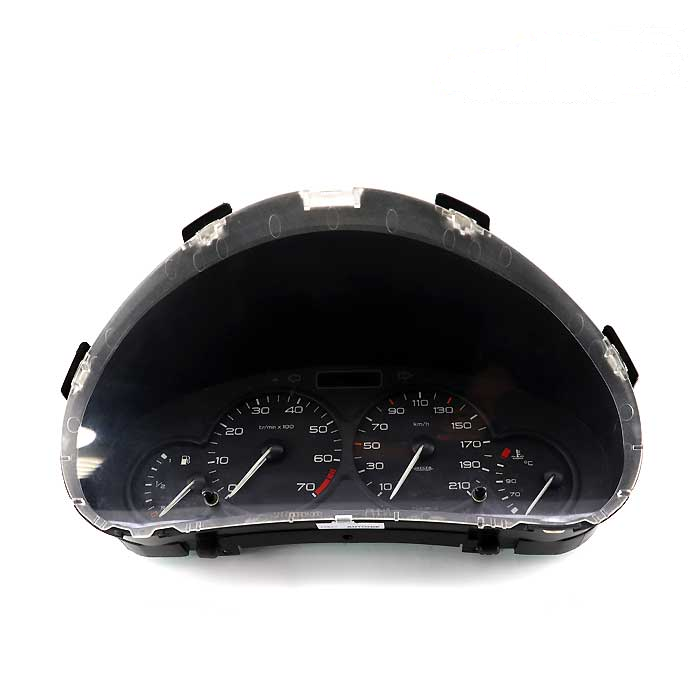 | عمده بازار آنلاین تعداد بالا <p style="text-align: center"><strong>جلو آمپر دیجیتالی پژو 206 تیپ 2 و 5 کروز ساپورت به صورت نو و اورجینال بوده و برای خودرو های 206مناسب است.</strong></p>
<p style="text-align: center">نمایش اطلاعات مهم خودرو از جمله سرعت، دور موتور و میزان سوخت</p>
<p> </p> جلو آمپر دیجیتالی پژو 206 تیپ 2 و 5