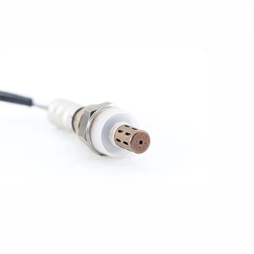 | عمده بازار آنلاین تعداد بالا <p style="text-align: center">سنسور اکسيژن ساینا طرح اصلی به صورت نو و اورجینال بوده و برای خودرو های ساینا مناسب است.</p>
<p> </p> سنسور اکسيژن ساینا طرح اصلی